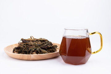 A medicinal liquid made by soaking dried dandelions and other Chinese herbal medicines