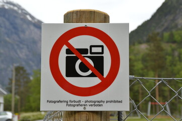 schild verbotsschild keine fotos fotografieren verboten