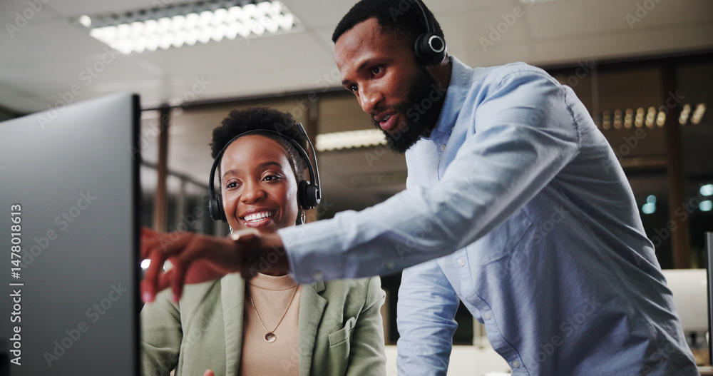 Poster call center, help and coaching team on computer for customer service, sales or explain crm at night.