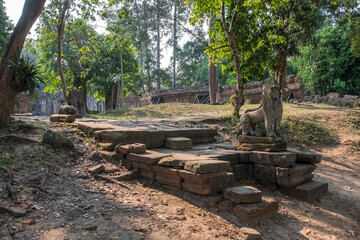Obraz premium Jungla y ruinas arqueológicas de Preah Khan en Camboya