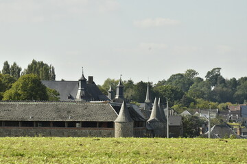 Tourelles de la ferme du château fort à Écaussinnes-Lalaing 