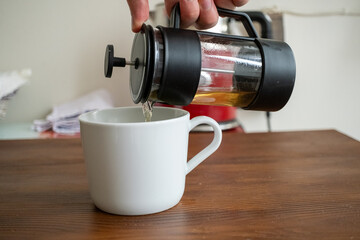 brewing linden herbal tea with french press