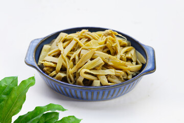 Bamboo shoot in tiliacora triandra juice