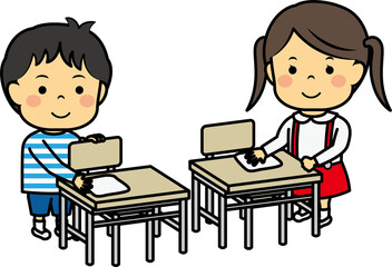 机を拭く小学生男女