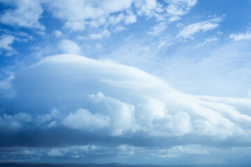 Spectacular Lenticular Cloud Formation in the Sky