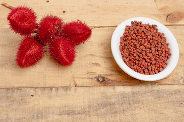 Red annatto seeds powder - Bixa orellana