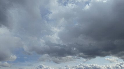 White clouds fly in the sky