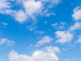 5月　昼の青空と雲65