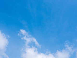 5月　昼の青空と雲103