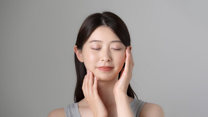 女性　ビューティー　スキンケア