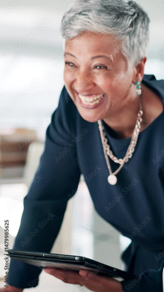 Aufkleber Customer service, women and training with manager for support, advice or help with question. Happy consultant, mentor or conversation with call center team for assistance or communication with tablet