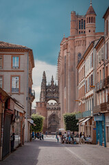 Albi avec les yeux de pixato