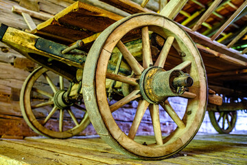Fototapeta premium antique wooden cart