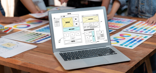 Website design software provide brisk template for online retail business and e-commerce