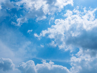 5月の午後　印象的な青空と雲55