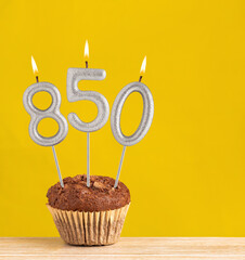 Number of followers or likes - Candle number 850