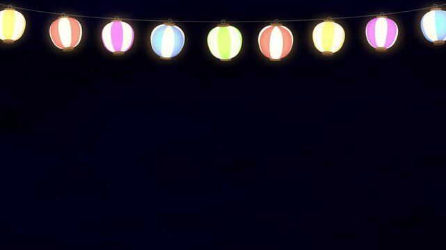 夜空に揺れるカラフルなお祭り提灯のループアニメーション_コピースペース有り
