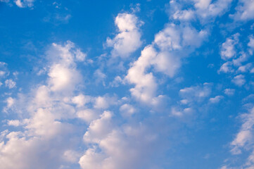 Fototapeta premium Blue sky background with clouds