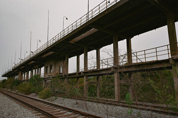 Fototapeta premium abandoned factory concrete steel framework industrial ruins