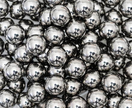 Metallkugeln