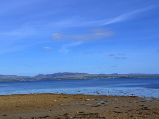 Islay, Scotland’s whisky haven, blends rugged natural beauty with pristine seas and abundant birdlife. Known for peaty single malts and serene coastal landscapes, it’s a gem for nature and spirits-the