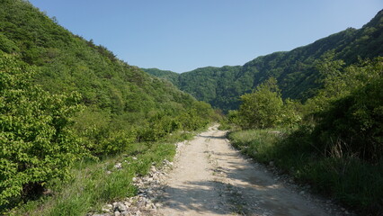 산과 하늘