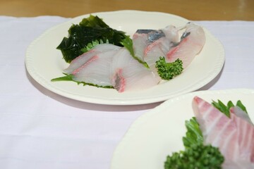 二種類の刺身の盛り合わせ