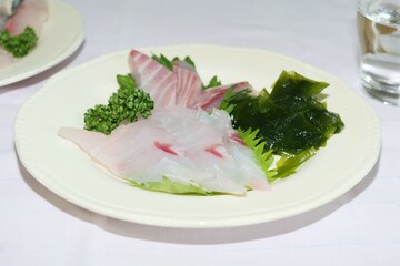 二種類の刺身の盛り合わせ