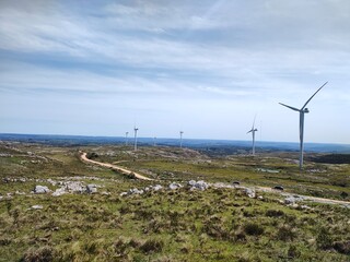 Paisagem com helice eolica