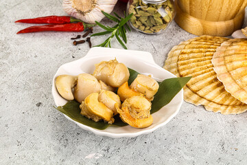 Delicous luxury baked seafood scallops