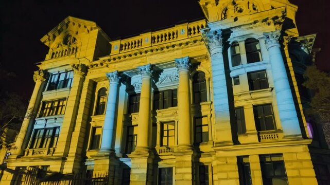 Building facade projection mapping