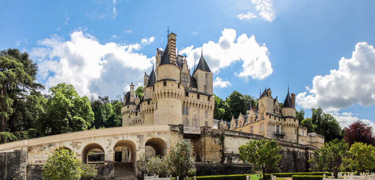 Panorama du château d' Ussé