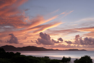 Fototapeta premium serene sunset over island archipelago in seychelles extremes of climate