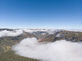 Obraz premium Sea of ​​clouds on the Qinghai-Tibet Plateau in China
