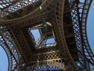eiffel tower paris france