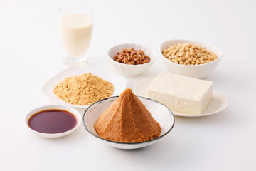 味噌や醤油などの大豆の発酵食品