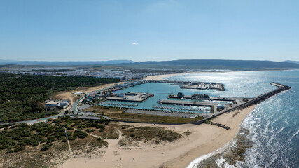 Vista aérea del puerto pesquero de Barbate, Andalucía	