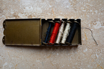 Vintage sewing machine parts in tin, retro craft tools, metal components, tailoring accessories,...