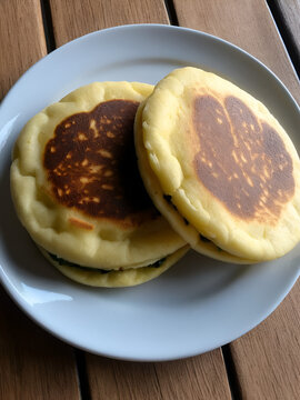 Arepas Venezolanas: Herzhafte Maisfladen