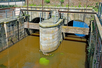 Schleuse 77