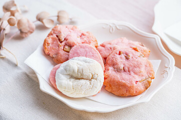 チョコチャンククッキー　イチゴ味