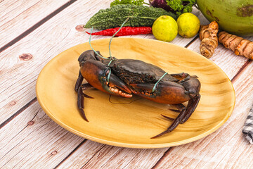 Wild raw crab for cooking