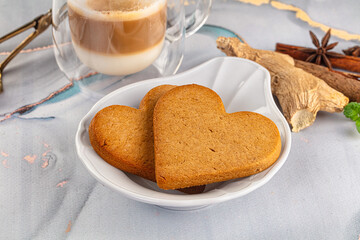 Sweet ginger cookies for snack