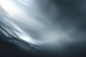 Obraz premium Waves crashing against the shore under an overcast sky at twilight in a coastal area