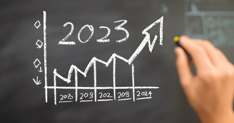 Fototapeta premium Growth trend analysis based on data from 2022 to 2023 showing increased performance metrics and future projections