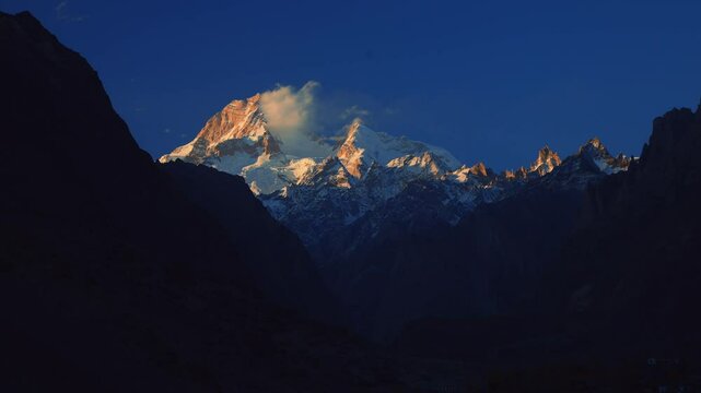 K1, Masherbrum 7,821 metres (25,659 feet).
time lapses of sunset at K1.