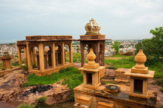 Cenotaphs Hindu tomb mausoleum . Jaisalmer, Rajasthan, India