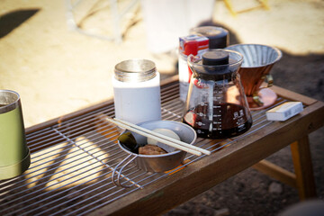 キャンプでおでんを食べる