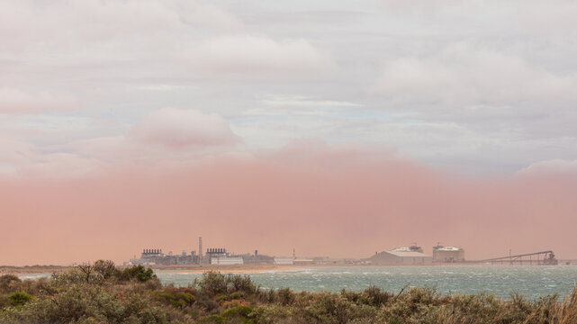 Dust storm rolling in at the start of tropical cyclone Sean