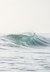 Ocean wave, serene